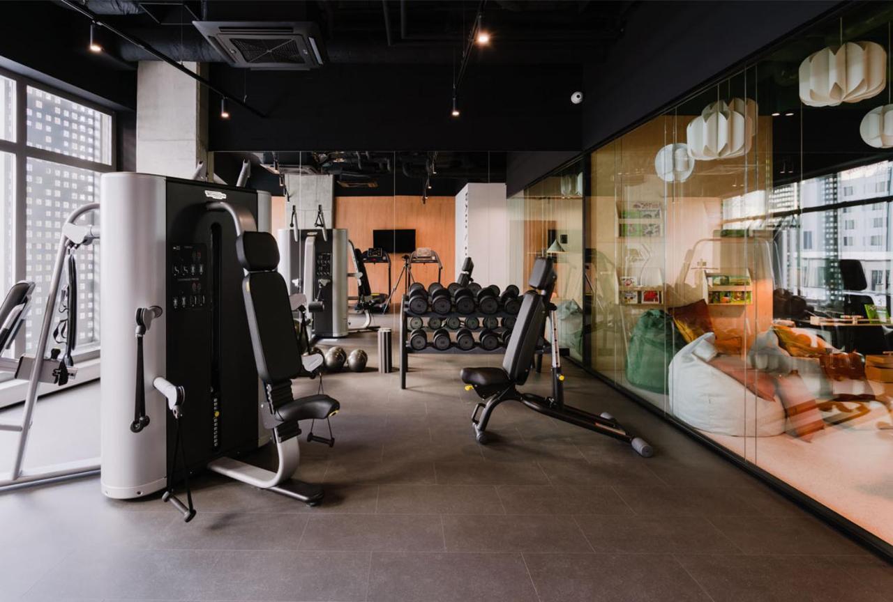 15 Pietro Sokolska 30 Towers Apartments - New- Lux- Parking- Sauna- Gym- And Good View From 15Th Floor カトヴィツェ エクステリア 写真
