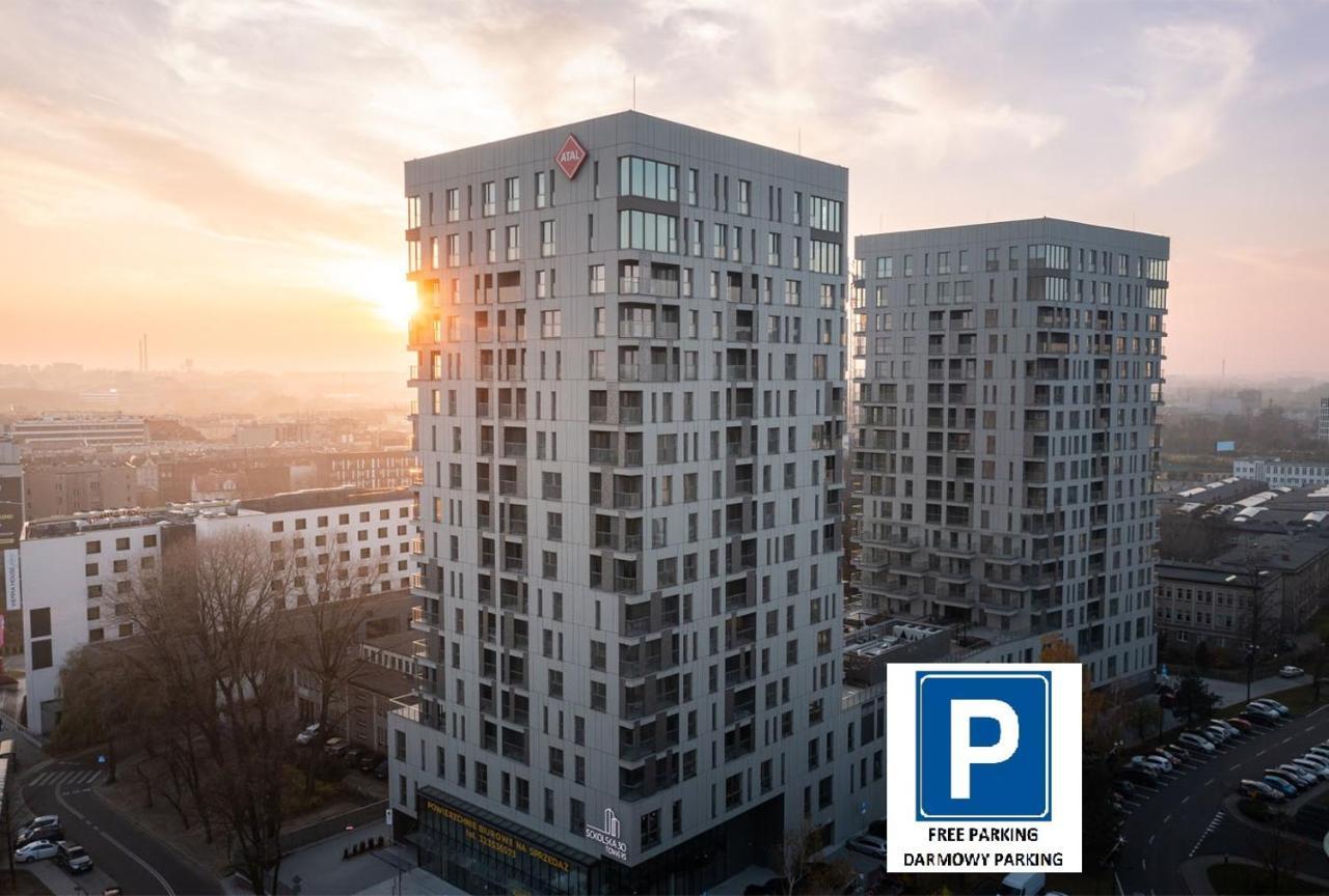 15 Pietro Sokolska 30 Towers Apartments - New- Lux- Parking- Sauna- Gym- And Good View From 15Th Floor カトヴィツェ エクステリア 写真